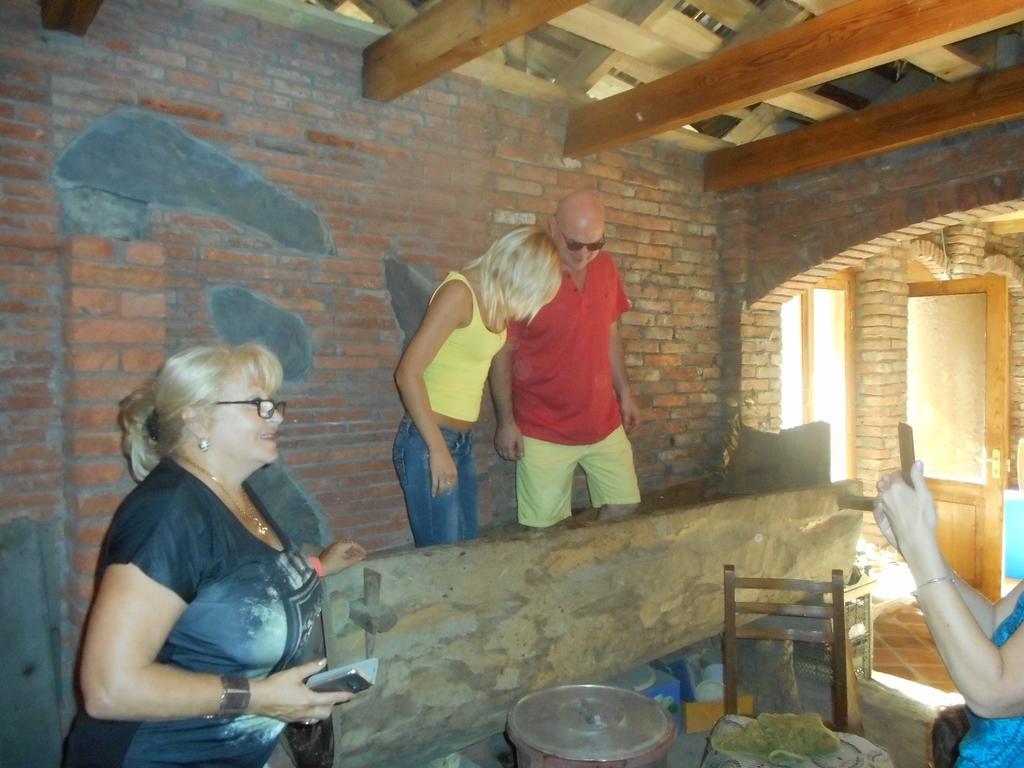 Nona Guest House Silda Kültér fotó