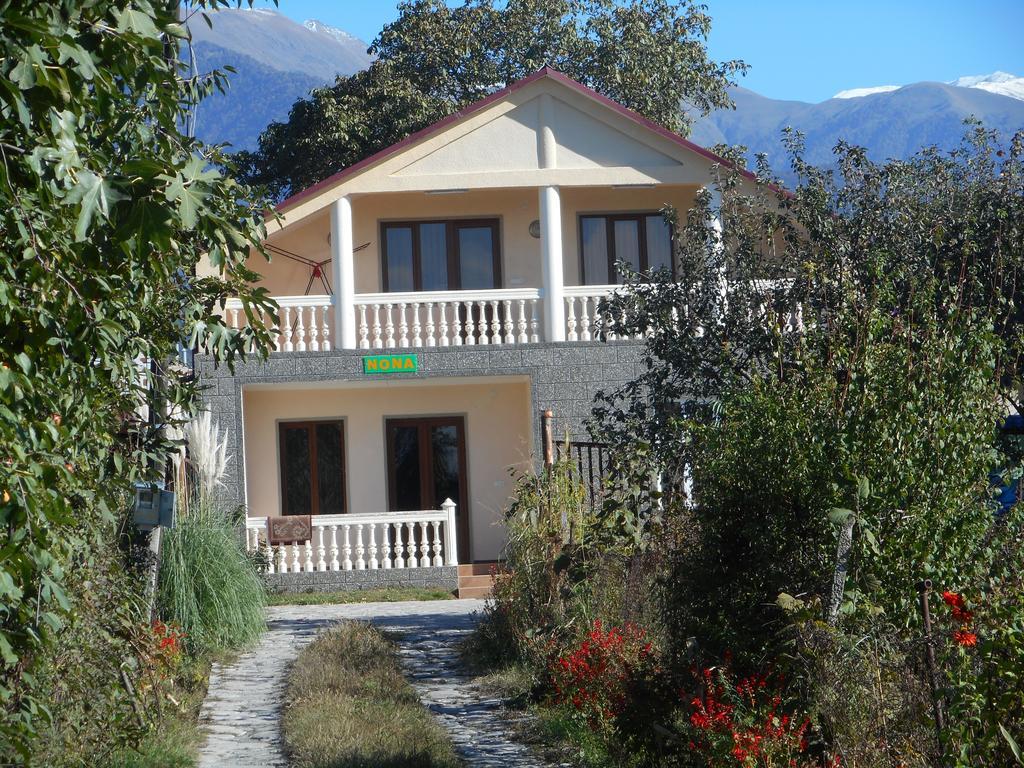 Nona Guest House Silda Kültér fotó